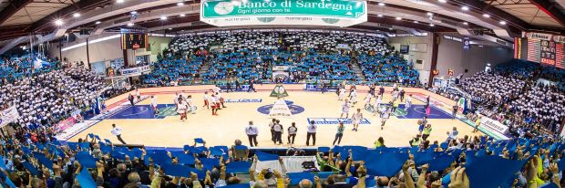 basket-dinamo-sassari-piega-caserta