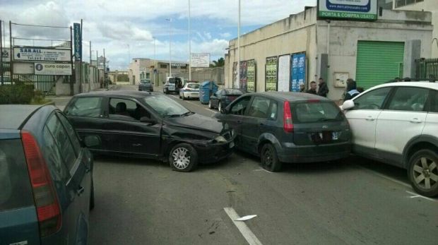 Ubriaco al volante causa incidente in via del Fangario ubriaco-al-volante-causa-incidente-in-via-del-fangario-denunciato