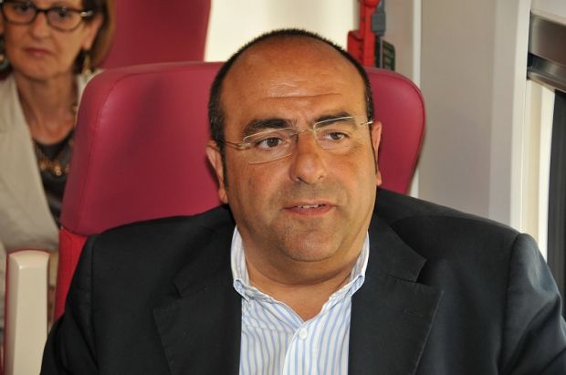 treno-veloce-deiana-and-ldquo-basta-disservizi-and-rdquo-diffida-a-societ-and-agrave-costruttrice