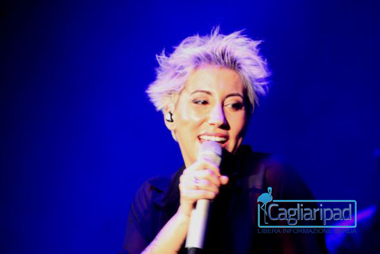 malika-ayane-di-nuovo-in-sardegna-con-il-and-quot-naif-en-plein-air-tour-2016-and-quot