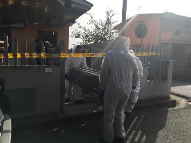 coniugi-uccisi-oggi-i-funerali-lutto-cittadino-a-settimo