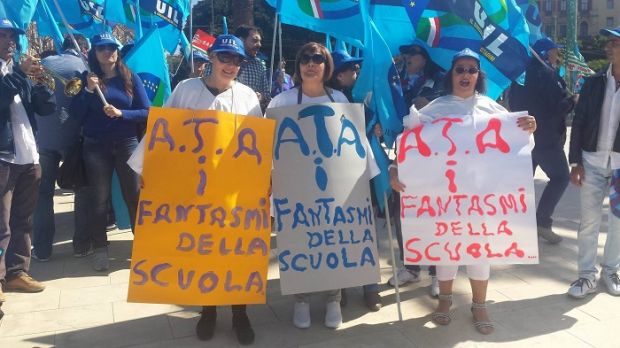 sciopero-scuola-centinaia-in-piazza-in-citt-and-agrave