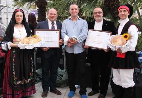 pani-di-sardegna-vince-il-civraxiu-di-serrenti