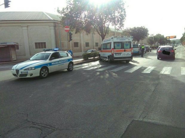 viale-poetto-anziana-travolta-sulla-strisce-pedonali