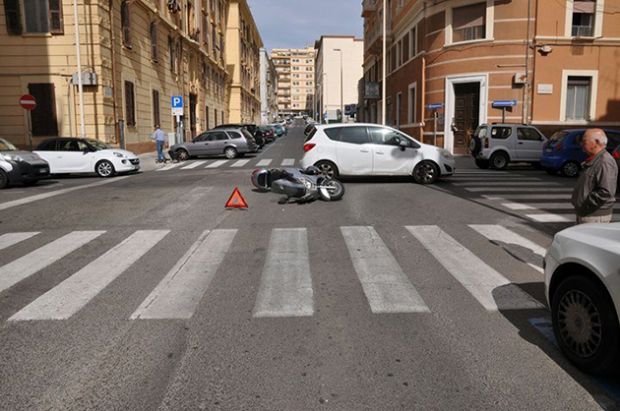 Cagliari cagliari-incidente-auto-moto-in-via-leopardi