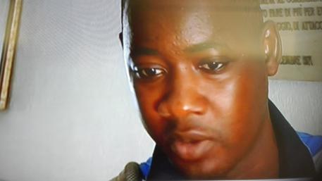 and-ldquo-sono-povero-ma-onesto-and-rdquo-ambulante-restituisce-portafogli