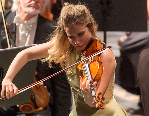 Lirico lirico-anna-tifu-incanta-il-pubblico