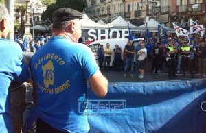 Latte, i pastori: “Il Governo ha ascoltato ma siamo lontani da trovare soluzioni” gi-and-ugrave-prezzo-del-latte-pastori-in-rivolta