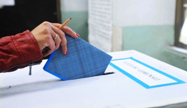 pd-in-crisi-in-sardegna-perde-olbia-sinnai-e-carbonia