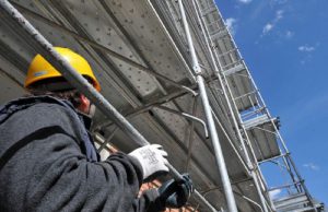 Tertenia, un lavoratore in nero e rischi sicurezza sul lavoro: denunciato imprenditore edile edilizia-le-agevolazioni-fiscali-spingono-mercato-nell-isola
