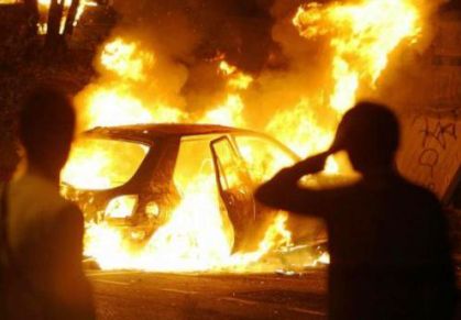 olbia-tre-auto-in-fiamme-nella-notte