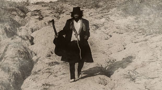 and-quot-polvere-and-quot-sbarca-a-cagliari-il-29-luglio-il-tour-di-vinicio-capossela