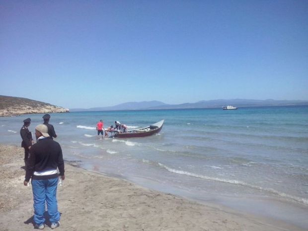 Migranti migranti-nuovo-sbarco-nel-sulcis-approdano-12-algerini