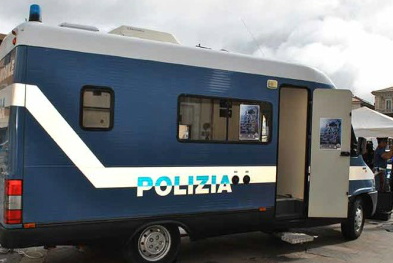blitz-della-polizia-a-s-michele-sequestrati-chili-di-droga