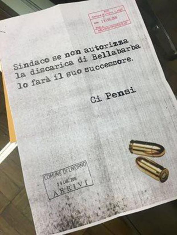 Lettera minacce al sindaco Livorno: "Pensaci" lettera-minacce-al-sindaco-livorno-and-quot-pensaci-and-quot