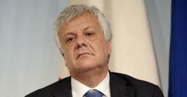 ministro-galletti-visita-capitaneria-porto-di-cagliari