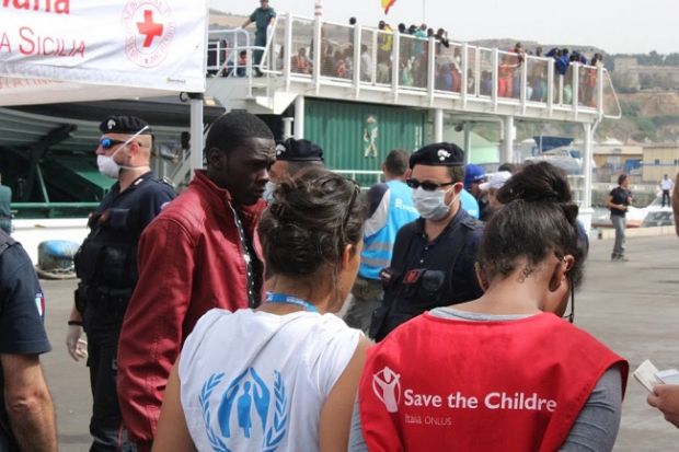 migranti-oggi-altri-980-sbarchi-vertice-su-ridistribuzione