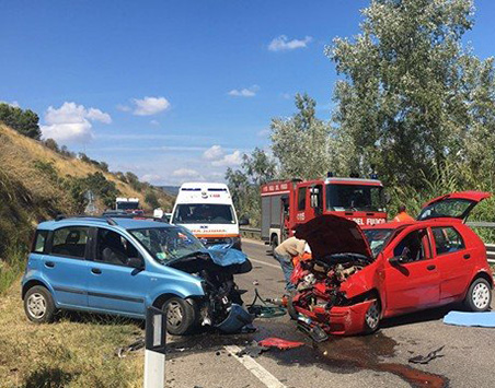 scontro-frontale-sulla-ss197-un-morto-e-4-feriti