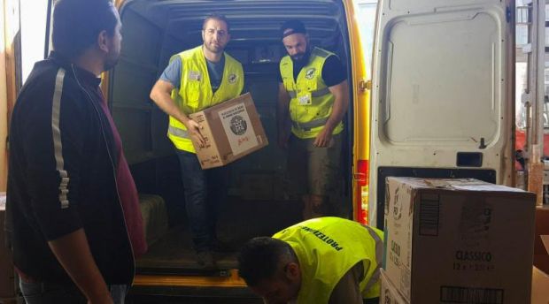 sisma-volontari-sardi-portano-aiuti-in-abruzzo