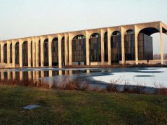 mondadori-cede-bompiani-a-giunti-per-16-5-mln