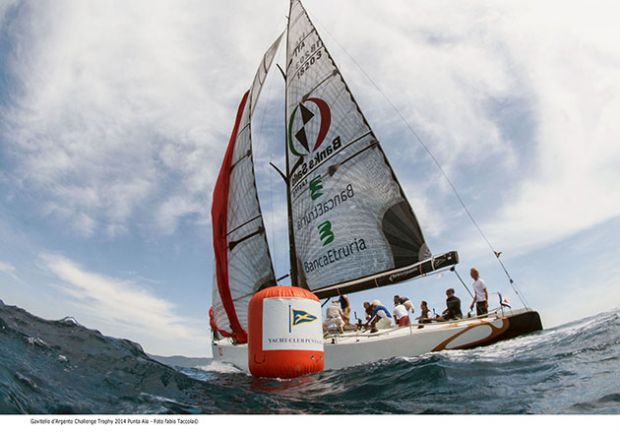 vela-rinviata-partenza-giro-del-mondo-di-gaetano-mura