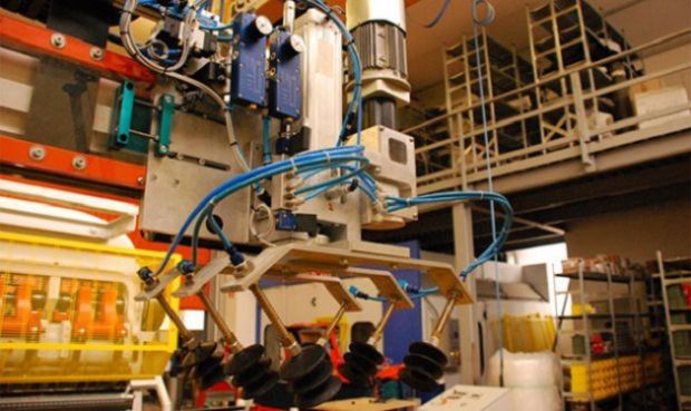 m5s-di-maio-sabato-22-in-sardegna-incontra-operai-vesuvius