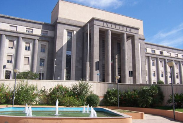 incidente-alla-metro-inchiesta-procura-sequestro-corsia-negozio