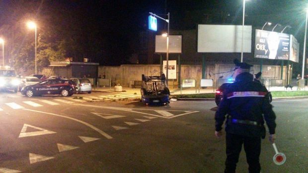 inseguimento-in-viale-sant-avendrace-auto-si-cappotta-dopo-tentato-speronamento