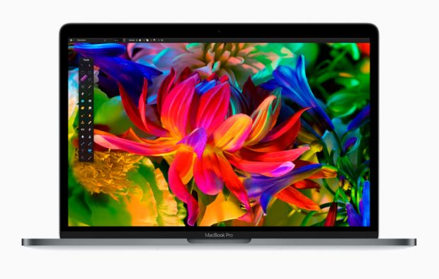 apple-ecco-il-nuovo-macbook-pro-and-egrave-il-gold-standard