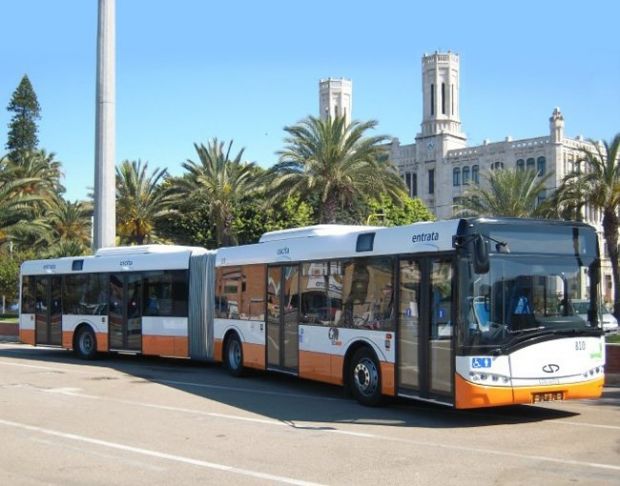 uova-e-pietre-contro-bus-ctm-e-metro
