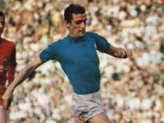 il-coni-premia-gigi-riva-con-il-collare-d-oro