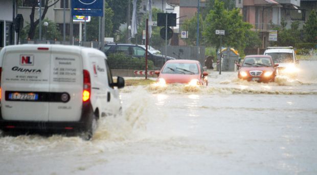 maltempo-nubifragio-a-nuoro-strade-allagate