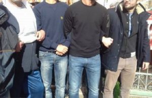 attivisti-fanno-muro-salta-sfratto-a-malato-di-sclerosi