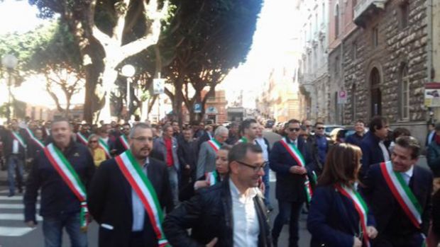 Marcia sindaci: tavolo a tre per allentare vincoli bilancio marcia-sindaci-tavolo-a-tre-per-allentare-vincoli-bilancio