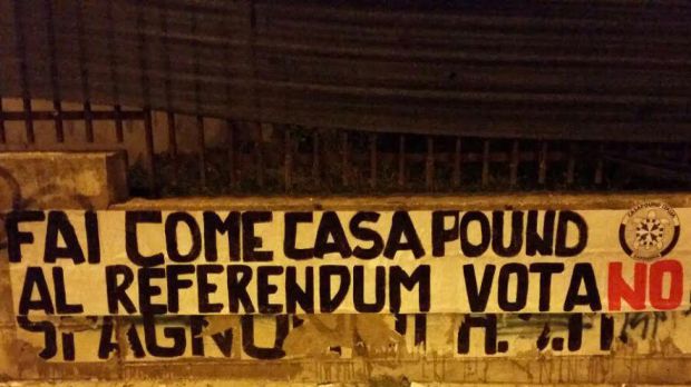 CasaPound accoglie il Presidente Renzi con striscioni per il No casapound-accoglie-il-presidente-renzi-con-striscioni-per-il-no
