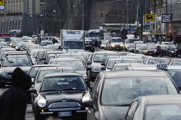 Auto: cala uso in Sardegna auto-cala-uso-in-sardegna-nel-2015-ferma-sei-giorni-in-pi-and-ugrave