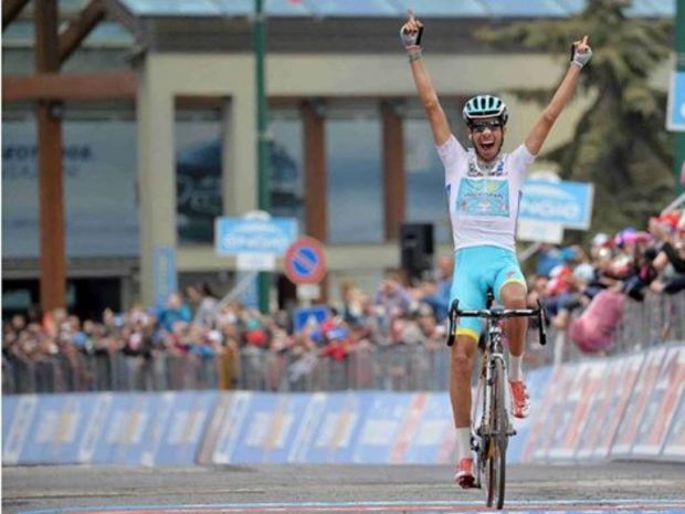 e-ufficiale-fabio-aru-parteciper-and-agrave-giro-d-italia-che-partir-and-agrave-da-alghero