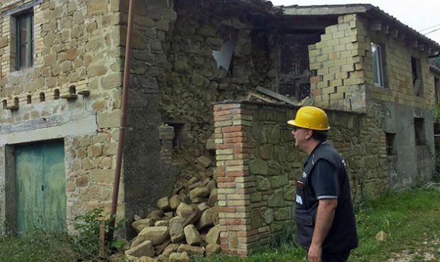 Terremoto: ingegneri sardi in campo per valutazione agibilità terremoto-ingegneri-sardi-in-campo-per-valutazione-agibilit-and-agrave