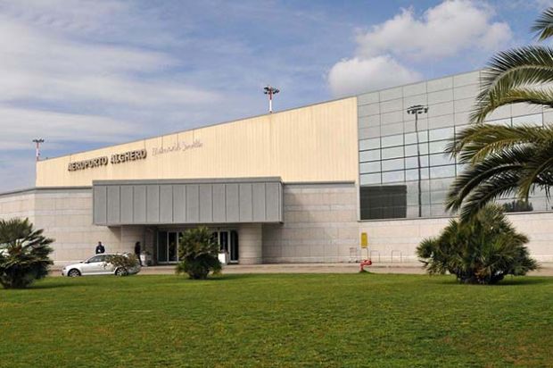 casapound-and-quot-ganau-e-pigliaru-i-primi-responsabili-crisi-aeroporto-alghero-and-quot