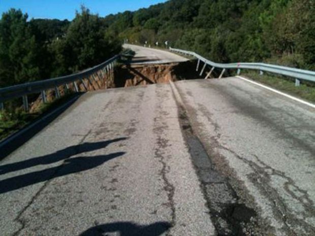 Alluvione: crollo ponte alluvione-crollo-ponte-aperto-processo