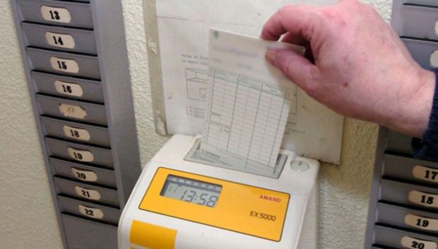 cagliari-timbrava-il-cartellino-ma-andava-in-piscina