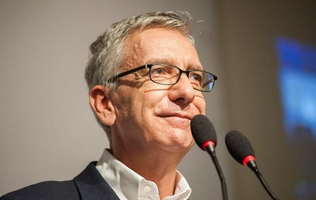 Regione regione-pigliaru-oggi-torna-al-lavoro-dopo-bronchite