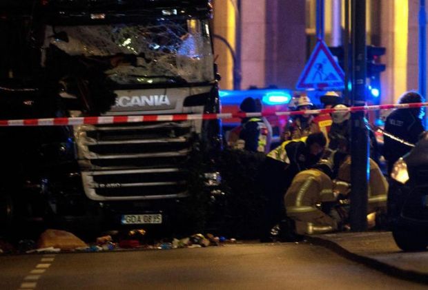 berlino-camion-contro-mercato-di-natale-nove-morti-e-50-feriti-un-arresto