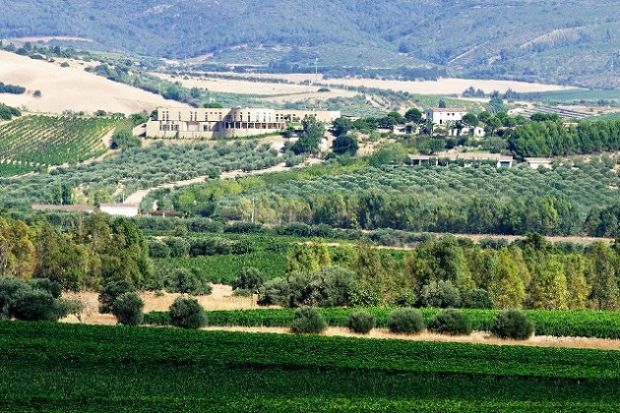 comunit-and-agrave-la-collina-chiude-protesta-trasversale-della-politica-regionale