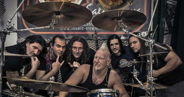 i-vision-divine-alla-cueva-rock-per-la-xiv-and-deg-edizione-del-metal-xmas