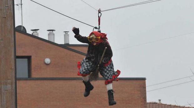 epifania-a-sestu-dopo-babbo-natale-previsto-atterraggio-della-befana