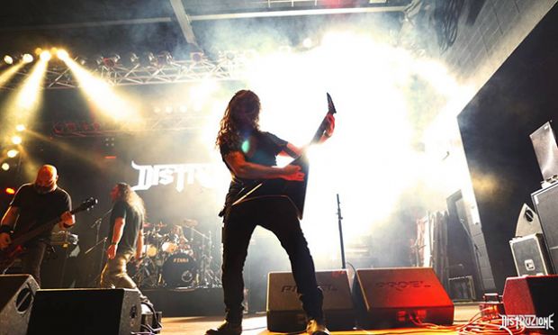 cueva-rock-l-11-febbraio-arriva-il-sound-metal-della-band-distruzione