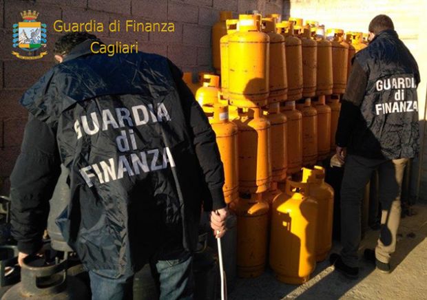 blitz-fiamme-gialle-sequestrate-600-bombole-di-gas-senza-autorizzazioni