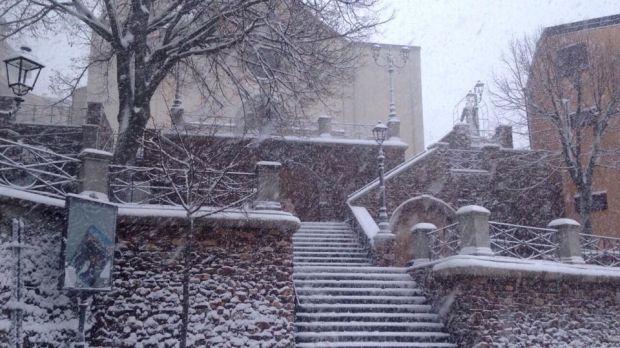 maltempo-barbagia-sommersa-dalla-neve
