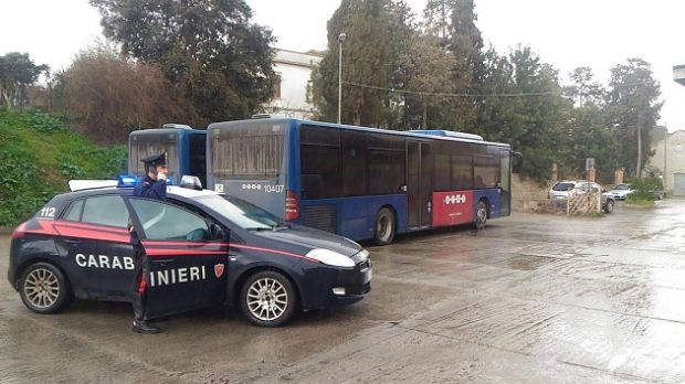 Tentano di rubare il gasolio da un pullman Arst tentano-di-rubare-il-gasolio-da-un-pullman-arst-un-arresto